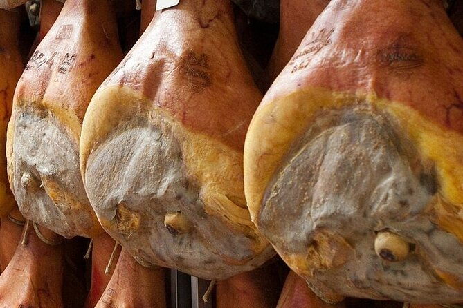 behind-the-scenes-at-prosciutto-di-parma-producer-tour-tasting