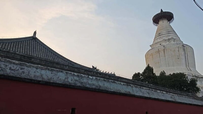 Beijing: 2.5-Hour Walking Tour of Historic Landmarks - The Experience in Detail