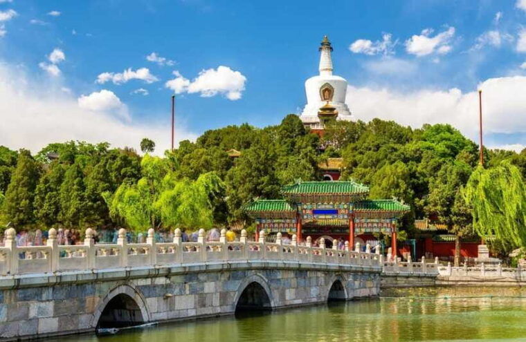 beijing-2-hour-jingshan-beihai-park-private-walking-tour