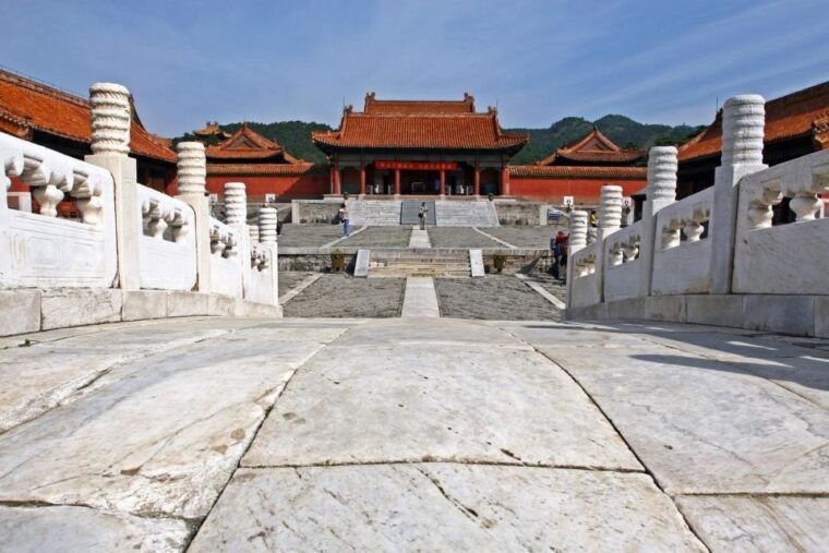 beijing-eastern-qing-tombs-and-huangyaguan-great-wall-tour