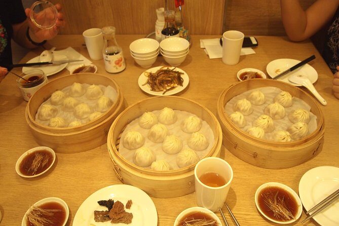 Beijing Evening Tour: Chaoyang Acrobatic Show with Dimsun Dinner - The Value of This Experience