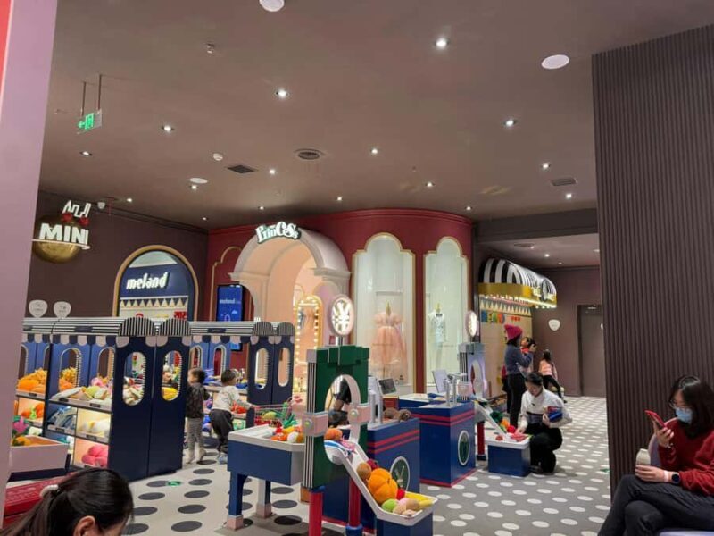 Beijing: Fangyuanli Kids Fantasy Play Zone Entry Ticket - The Thrill of the Super Maze and Slide