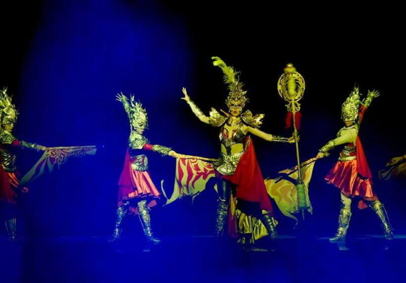 beijing-golden-mask-dynasty-show-with-private-transfer