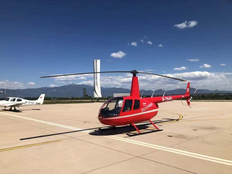 Beijing: Great Wall Helicopter Tour with Juyongguan Visit - Key Points