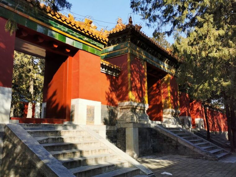 beijing-longqing-gorge-ming-tombs-lunch-private-day-tour