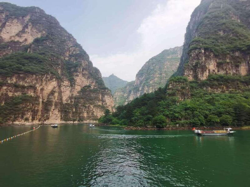 beijing-longqing-gorge-tour-with-english-speaking-driver