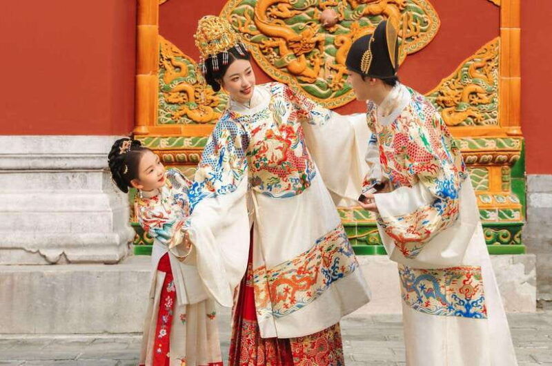 beijing-ming-dynasty-hanfu-experiencephoto-familycouples