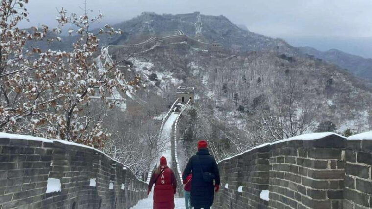 beijing-mutianyu-great-wall-and-huaibei-ski-resort-day-tour