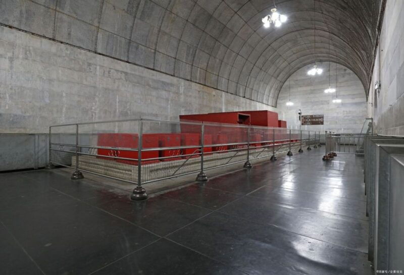 beijing-mutianyu-great-wall-and-ming-tombs-private-tour-2