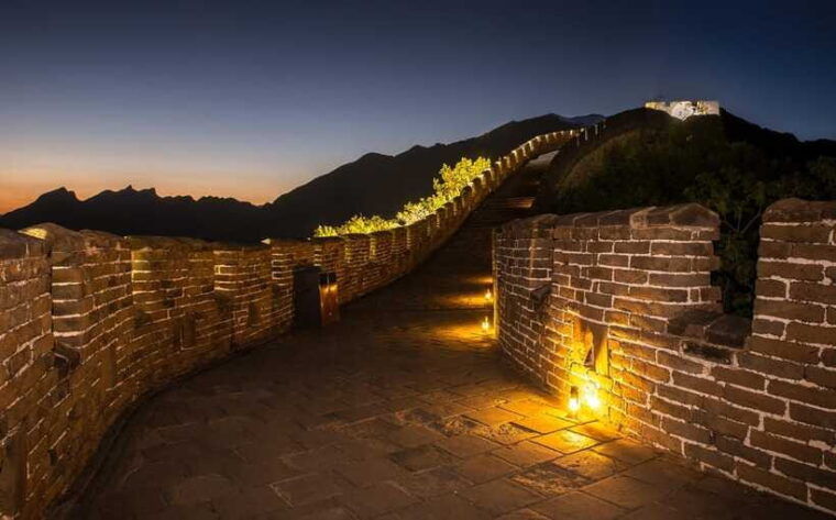 beijing-mutianyu-great-wall-night-bus-tour