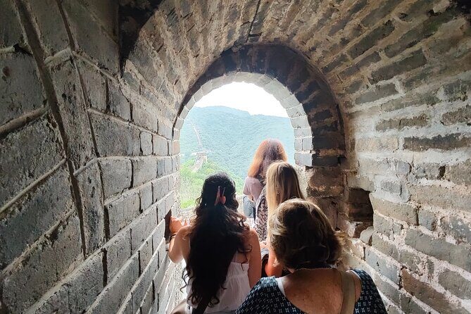 Beijing Mutianyu Great Wall Private Trip English Driver & Guide - Key Points