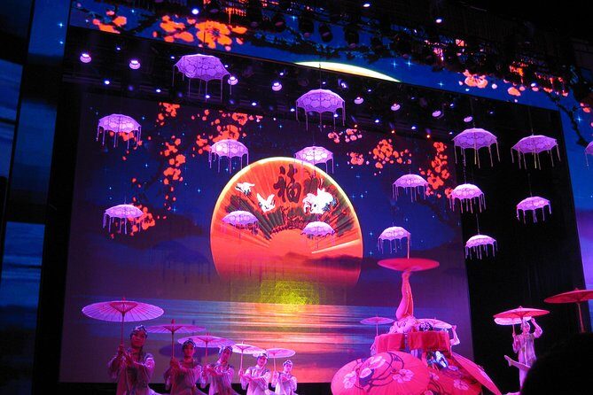 Beijing Night Tour- Acrobatic Show with Transfer - Key Points