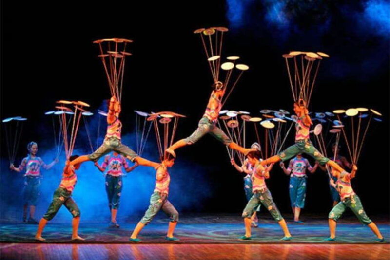 beijing-red-theatre-acrobatics-show-viewing-chinese-culture