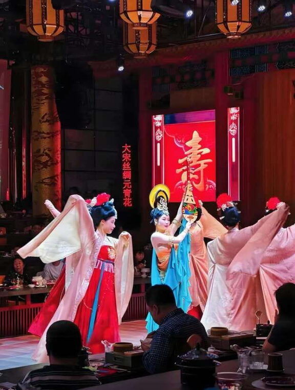 beijing-royal-banquet-with-chinese-culture-prefermance