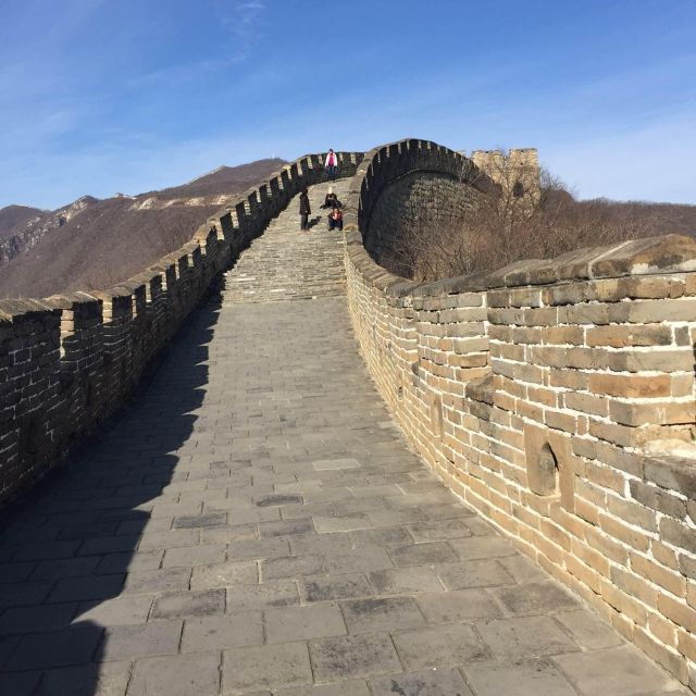 beijing-small-group-tour-of-great-wall-ming-tomb