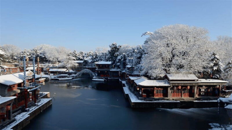beijing-summer-palace-entrance-adult