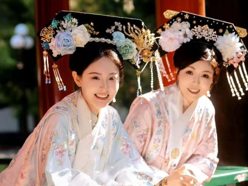 BeijingExperience of Qing Dynasty Costumes and Makeup - The Sum Up