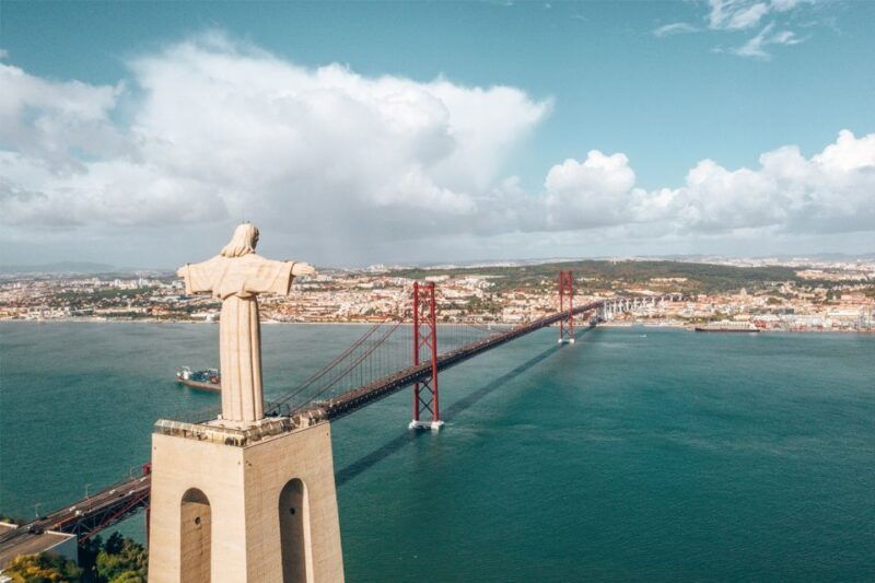 belem-lisbon-aqueduct-and-cristo-rei-with-a-guide-van-tour