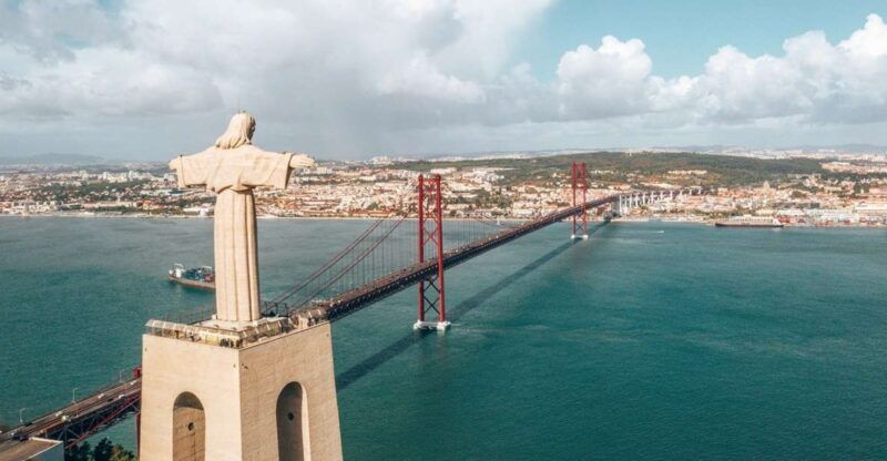 belem-lisbon-aqueduct-and-cristo-rei-with-a-guide-van-tour