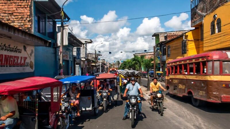 belen-market-floating-amazon-village-tour