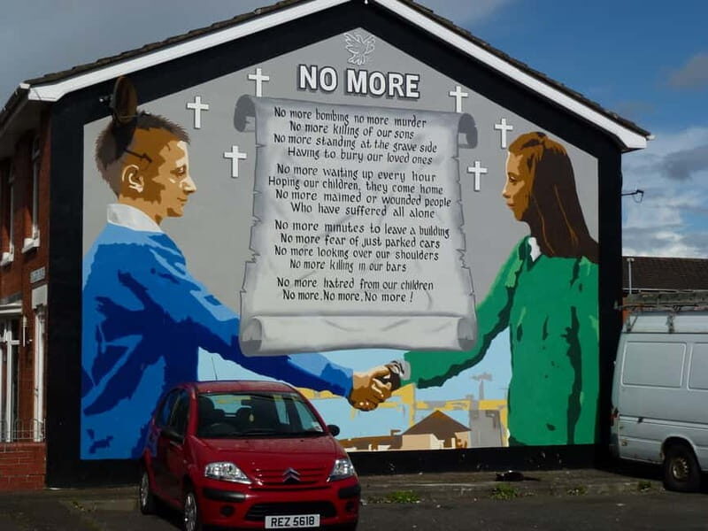 Belfast: 2.5-Hour Street Murals Tour in Spanish - Key Points