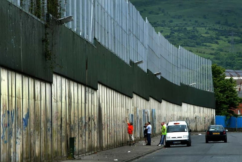 Belfast: 2.5-Hour Street Murals Tour in Spanish - FAQs