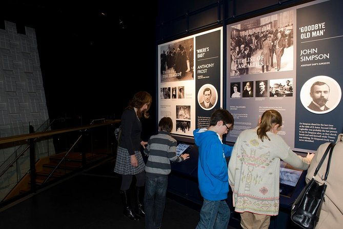 belfast-day-tour-from-dublin-including-titanic-experience