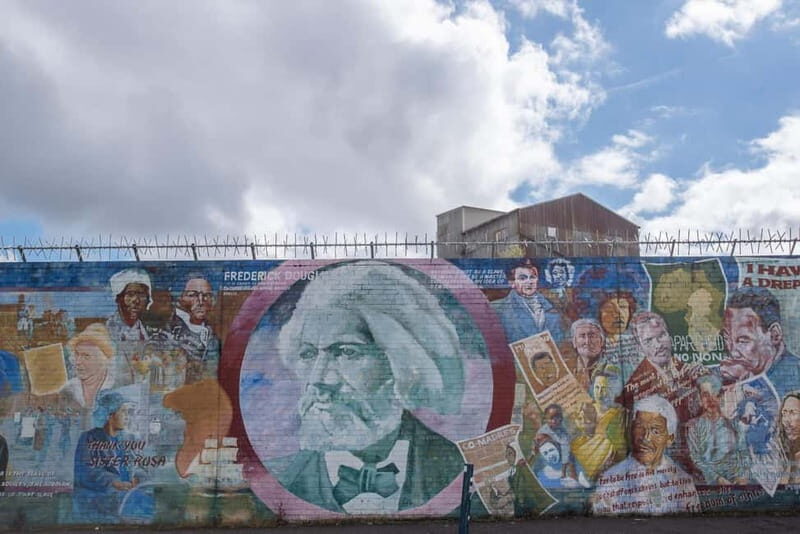 Belfast Day Tour with Peace walls, Titanic & Irish whiskey - Practical Details & Tips