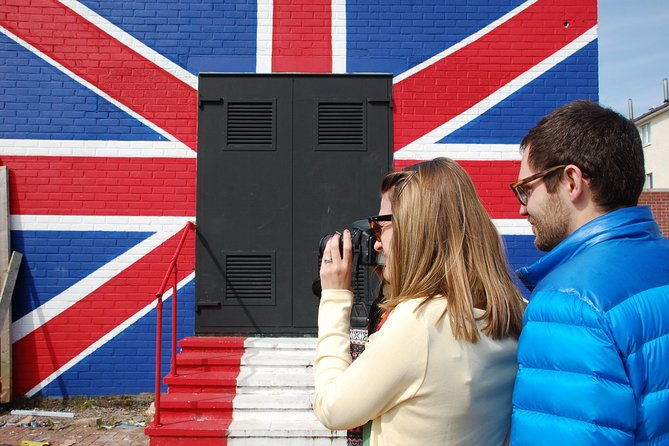 belfast-express-taxi-tour-irish-history-murals-peacewalls-1-hour