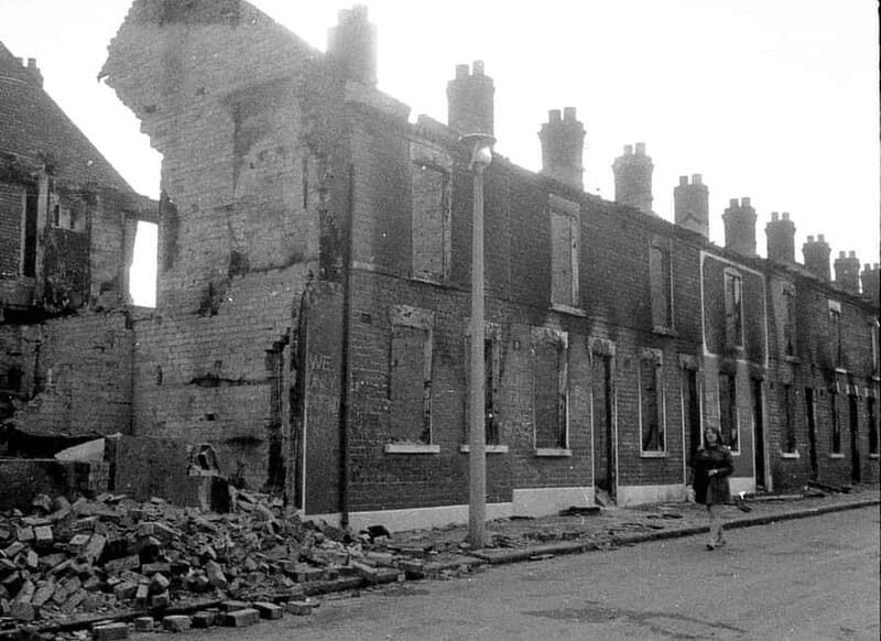 Belfast: Falls Road Troubles Tour - Why You Should Consider This Tour
