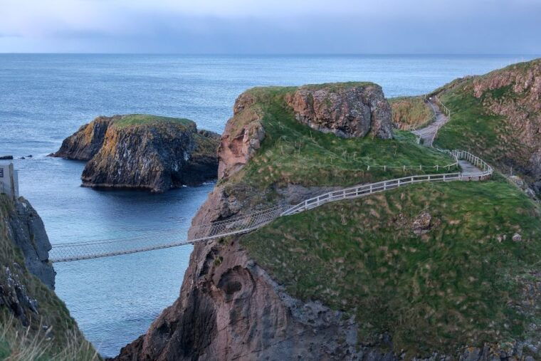 belfast-giants-causeway-2-day-rail-tour-from-dublin