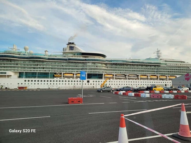 Belfast; High lights Giants Causeway private tours - Exploring Belfast’s Heart and Soul