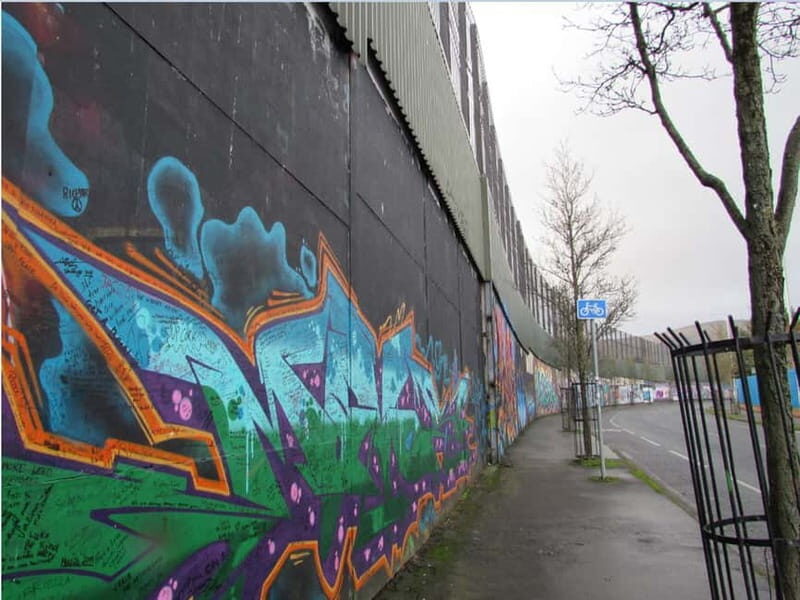 Belfast: Murals Taxi Tour - FAQs