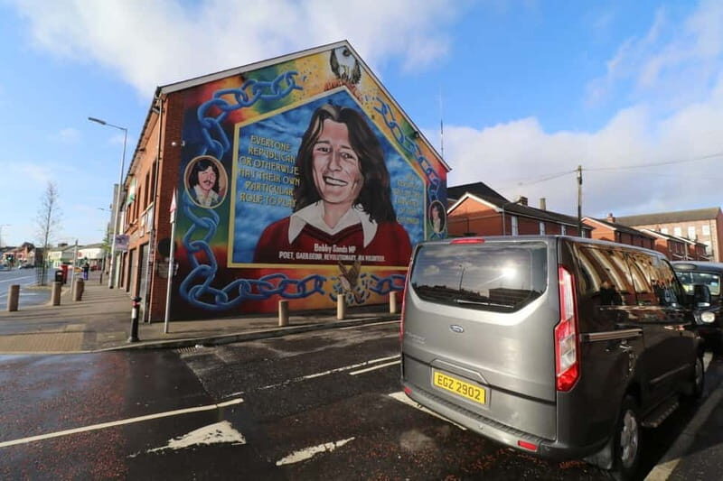 Belfast political mural taxi tour - What to Expect from the Belfast Political Mural Taxi Tour