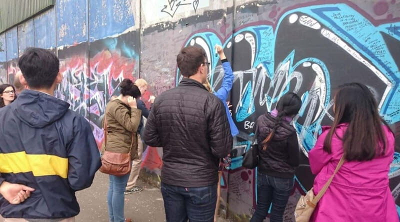 Belfast political mural taxi tour - Who Should Consider This Tour?