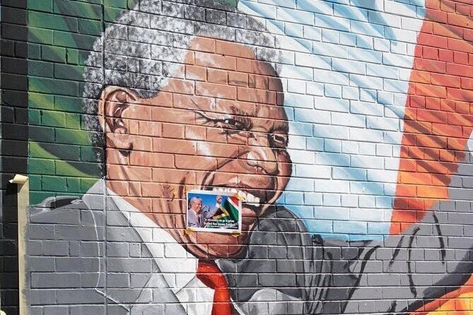 Belfast political tour Original Drivers 2 hour private adventure - The Complete Breakdown of the Belfast Black Taxi Tour