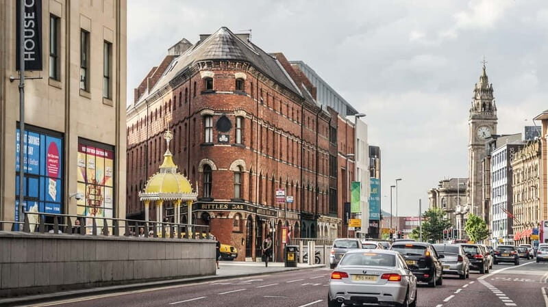 Belfast: Private Walking Tour with a Local - Discover Belfast with a Local Guide