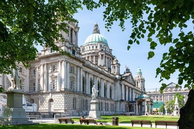 Belfast : Sightseeing Private Custom Tour with a Local Guide - Who Is This Tour Best For?