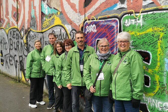 belfasts-political-mural-taxi-tour