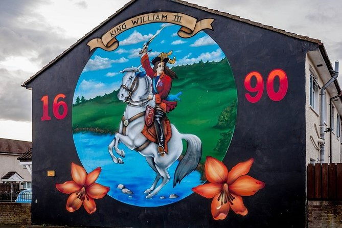 belfasts-political-mural-taxi-tour