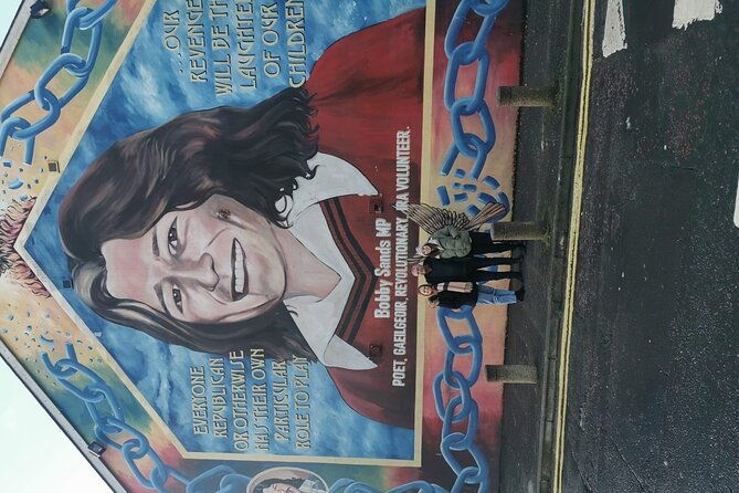 belfasts-political-mural-taxi-tour