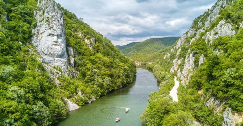 belgrade-iron-gate-national-park-tour-with-1-hour-speedboat