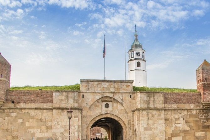 belgrade-layover-private-tour-e-scooter-sighteeing