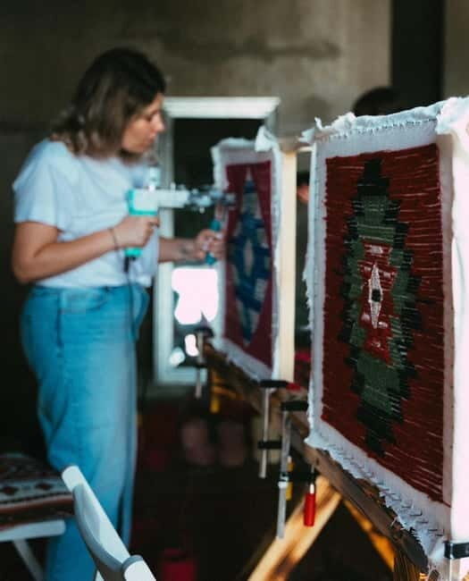 Belgrade: Tufting Workshop with 100% wool - Discovering the Belgrade Tufting Workshop: An Artistic Journey in Zemun