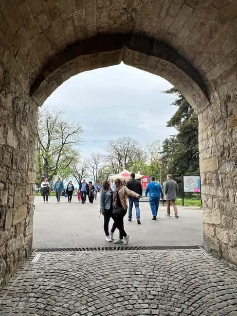Belgrade walking tour 11:00 or 17:30 - Authentic Insights from Reviews