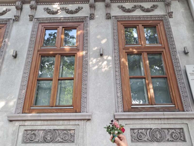 Belgrade: Women's Side of History Walking Tour with Coffee - Practical Tips