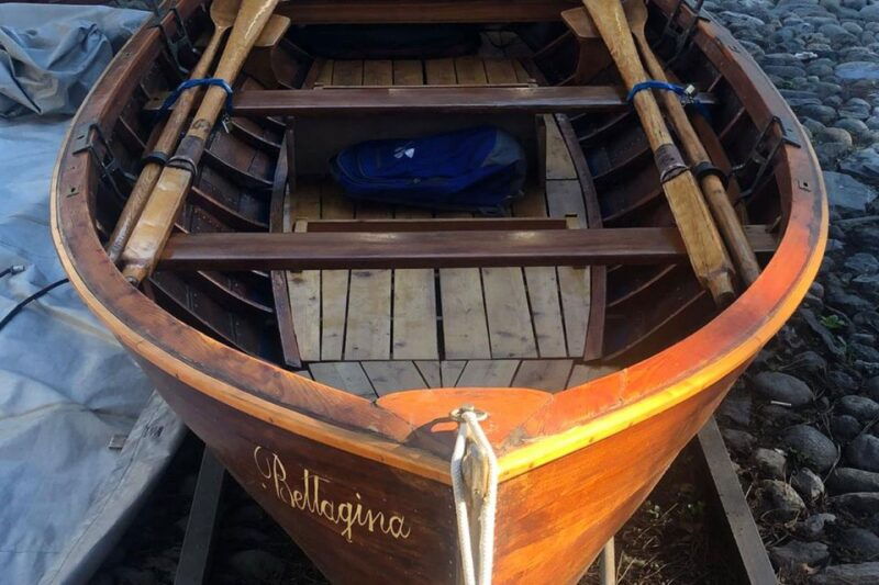 bellagio-vintage-wooden-boat-rowing-experience-on-lake-como