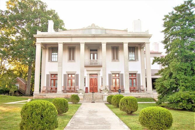 belle-meade-guided-mansion-tour-with-complimentary-wine-tasting