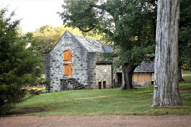 belle-meade-guided-mansion-tour-with-complimentary-wine-tasting