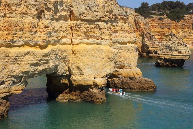 benagil-cave-by-boat-carvoeiro-algarseco-caves-by-minivan-from-lagos